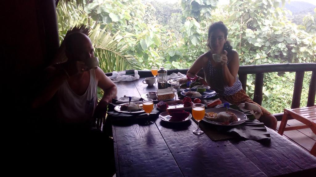 The Local Story Resort Ban Mon Talaeng Экстерьер фото