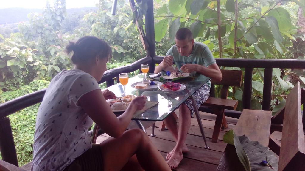 The Local Story Resort Ban Mon Talaeng Экстерьер фото